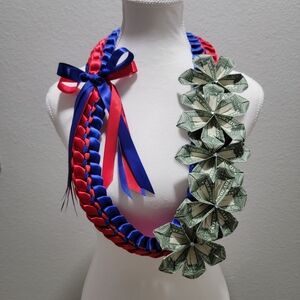 Graduation Money Lei